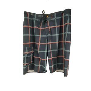 Quiksilver Men’s Plaid Board Shorts Size M Drawstring Waist Side Pocket Surf Swi